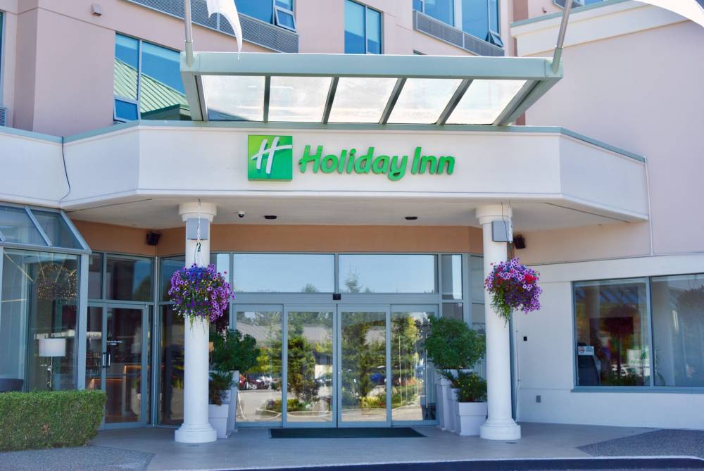 Holiday Inn Vancouver Airport 4