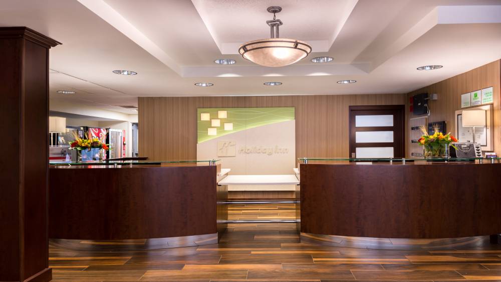Holiday Inn Warren 6