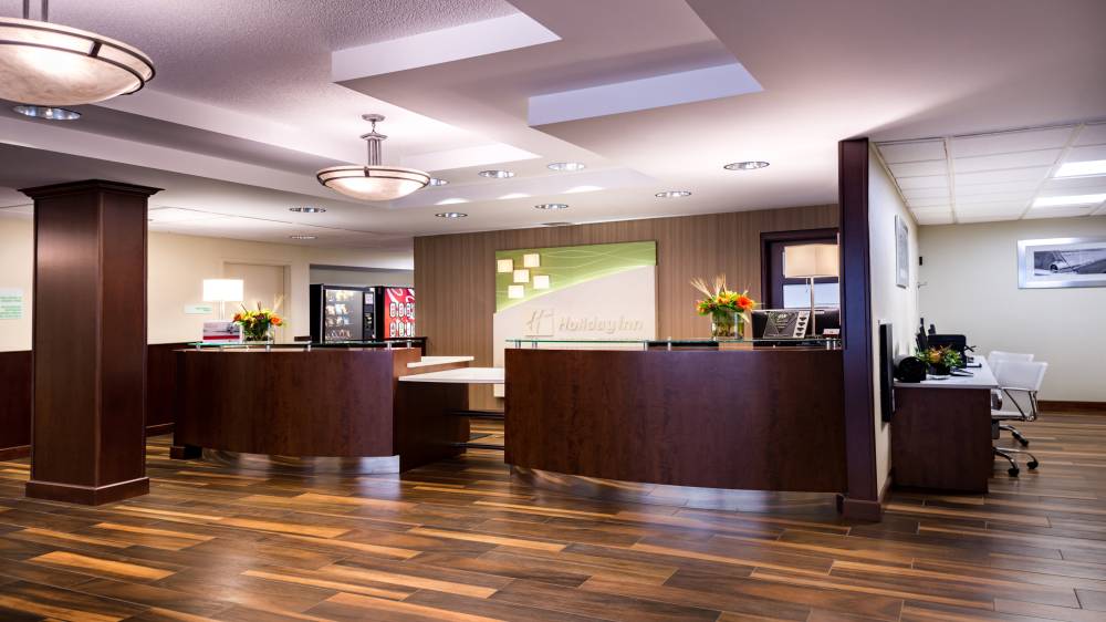 Holiday Inn Warren 4
