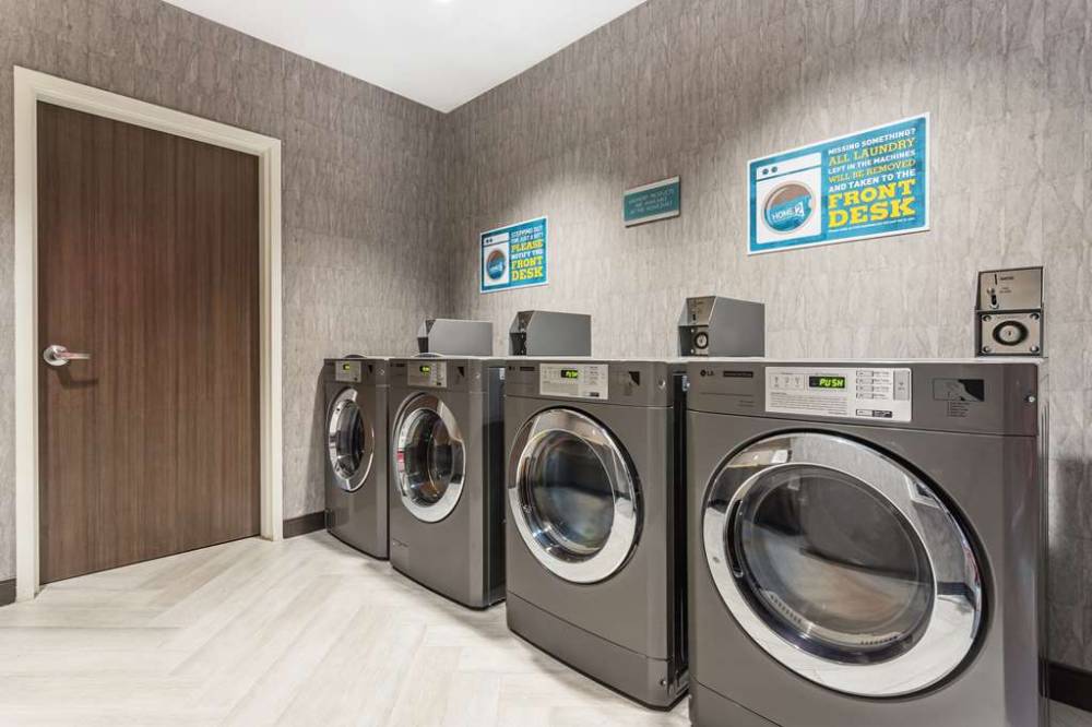 Home2 Suites By Hilton Cedar Rapids Westdale 4