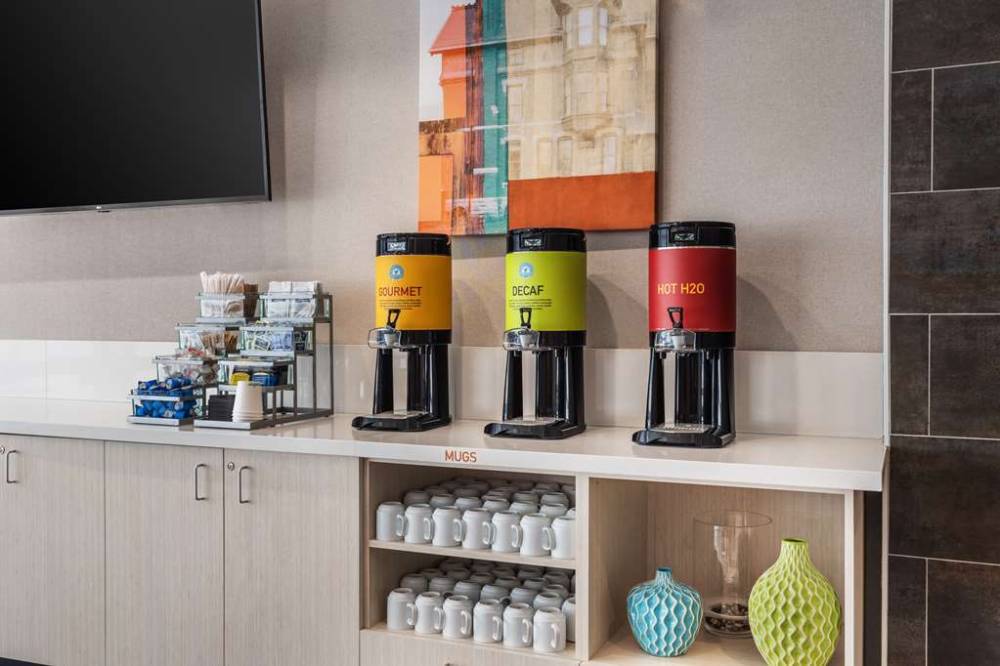 Home2 Suites By Hilton Cedar Rapids Westdale 6