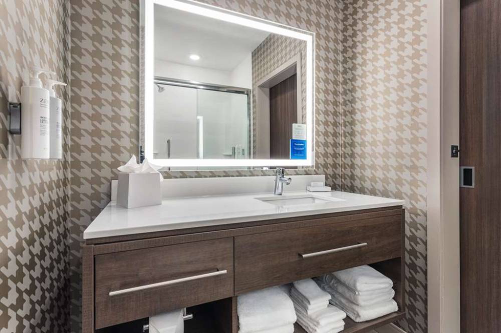Home2 Suites By Hilton Cedar Rapids Westdale 8