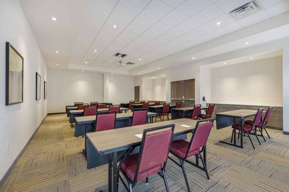 Home2 Suites By Hilton Colorado Springs Airport 2
