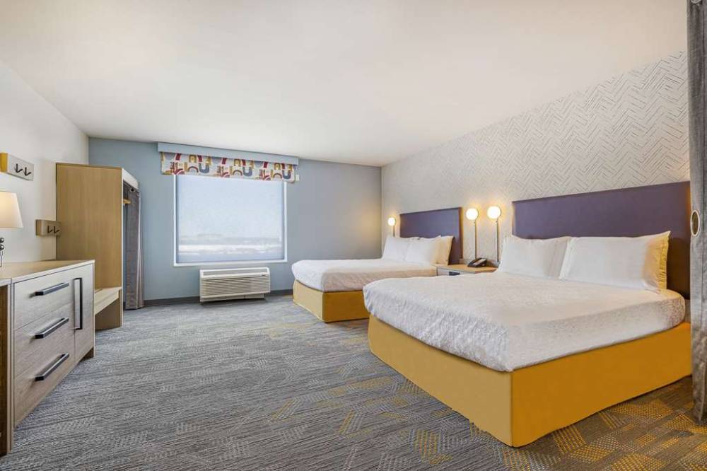 Home2 Suites By Hilton Colorado Springs Airport 8