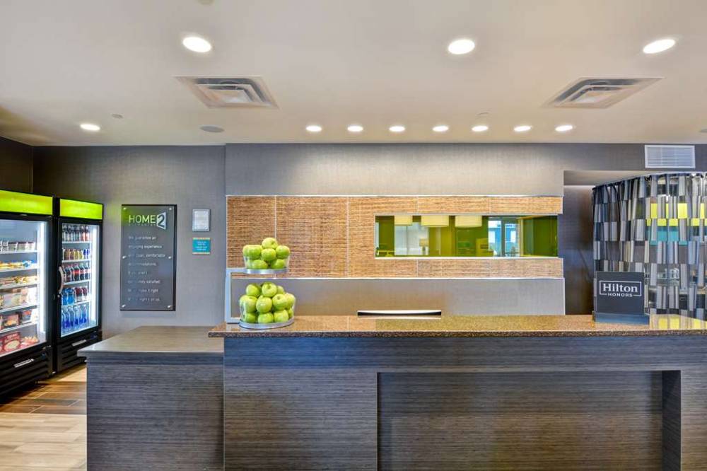 Home2 Suites By Hilton Green Bay 2