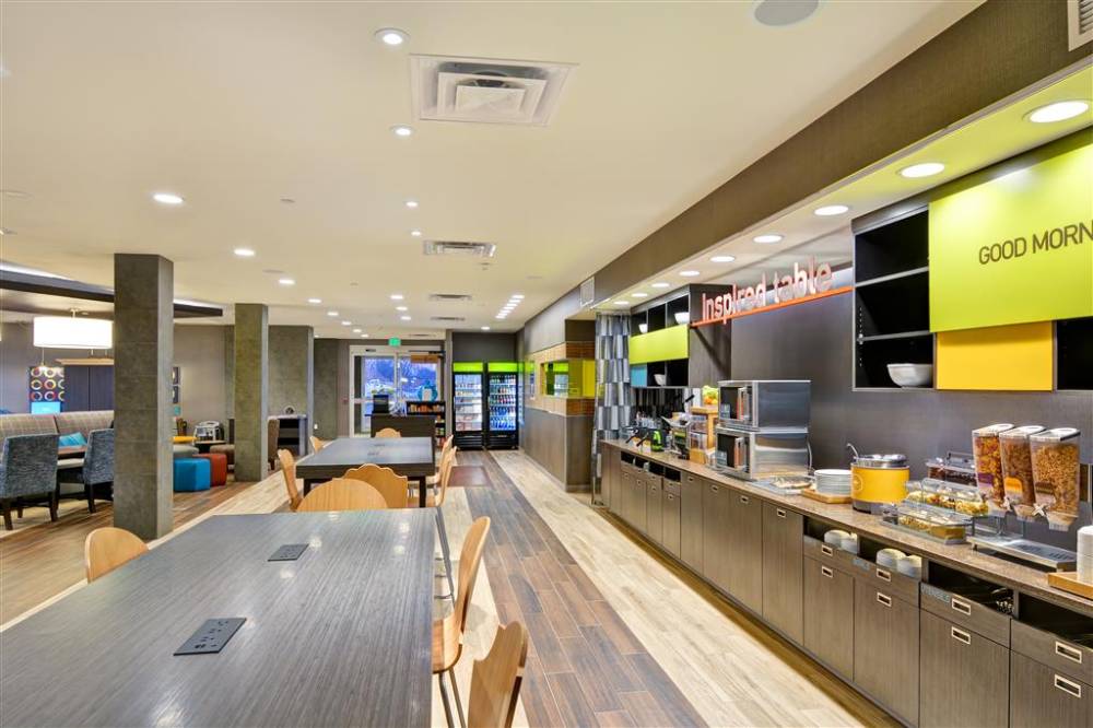 Home2 Suites By Hilton Green Bay 6
