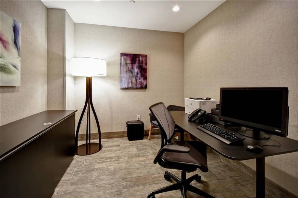 Home2 Suites By Hilton Los Angeles Mont 5