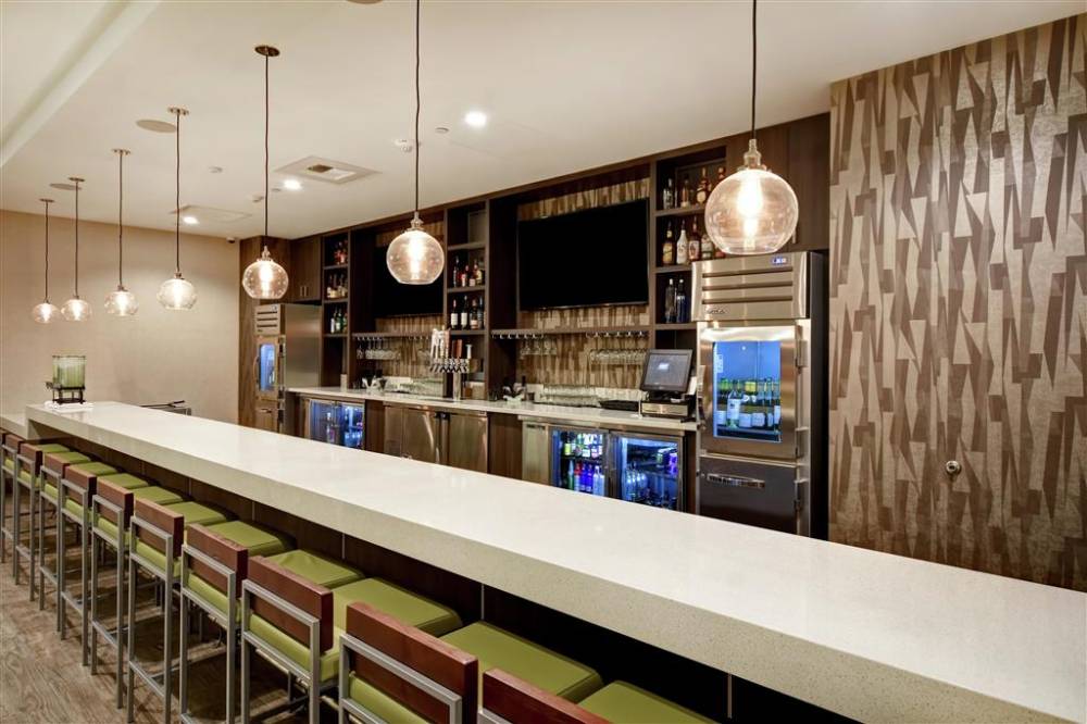 Home2 Suites By Hilton Los Angeles Mont 4
