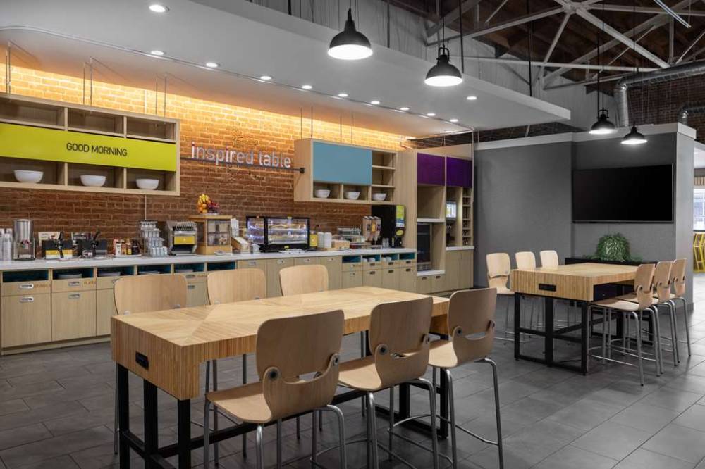 Home2 Suites By Hilton Phoenix Downtown 7