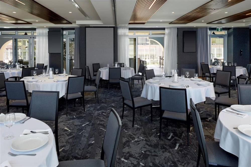 Homewood Suites By Hilton Montreal Downtown