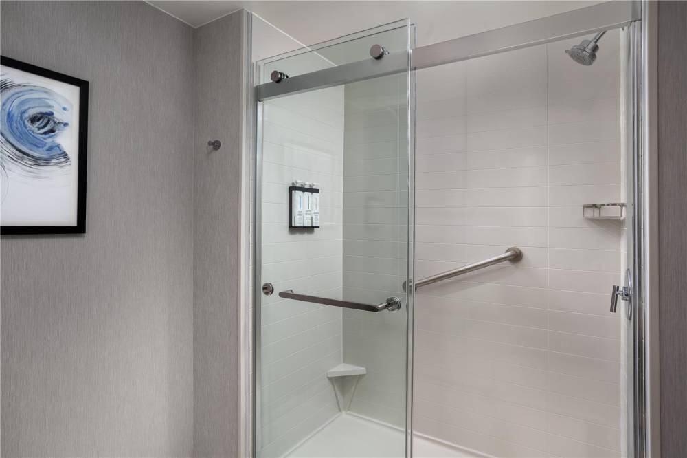 Hyatt Place Toronto Airport 2