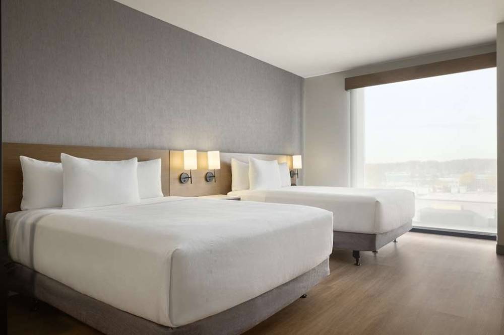 Hyatt Place Windsor 9