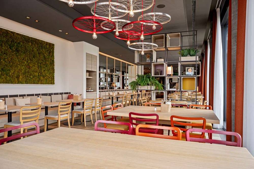Intercityhotel Zuerich Airport 10