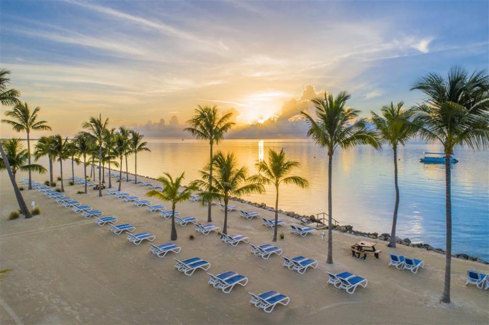 Islander Resort - Oceanside 2