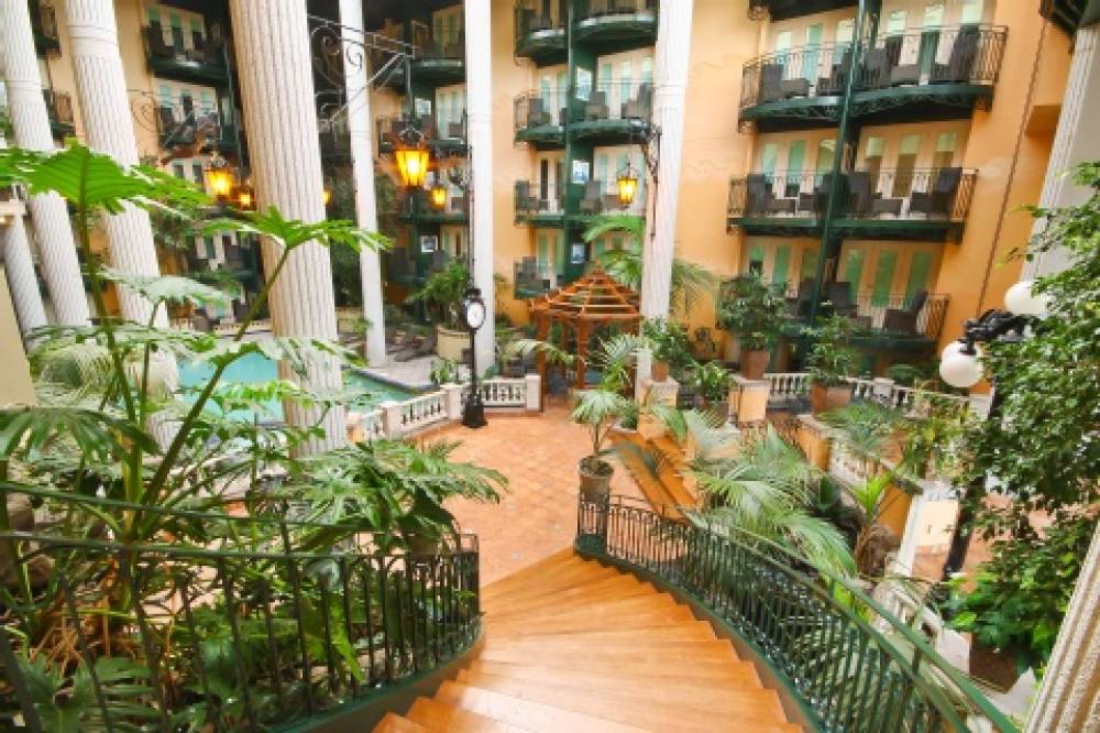 Jaro Hotel Plaza Quebec 5