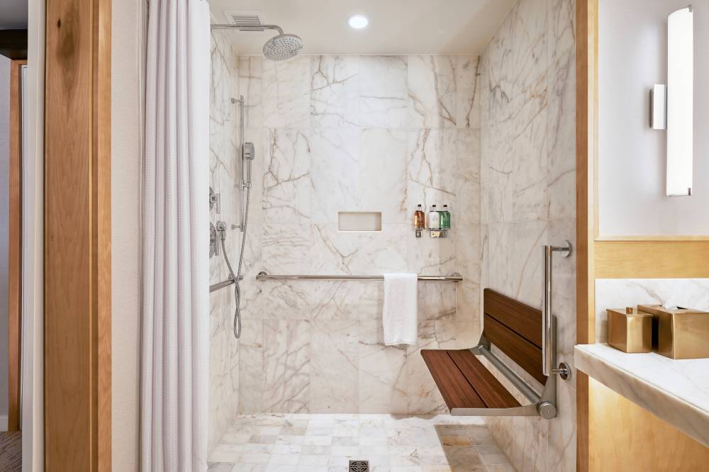 Jw Marriott Parq Vancouver 4