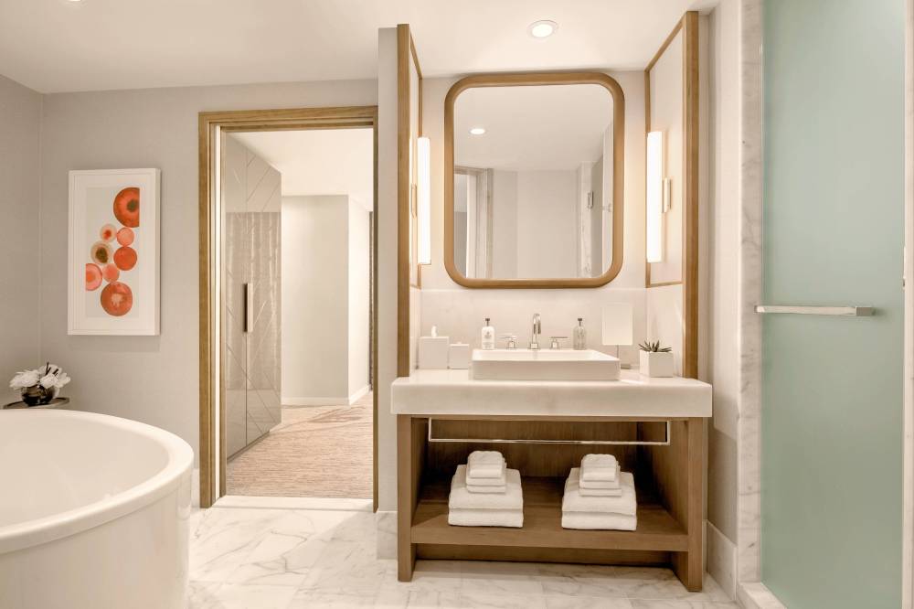 Jw Marriott Parq Vancouver 8