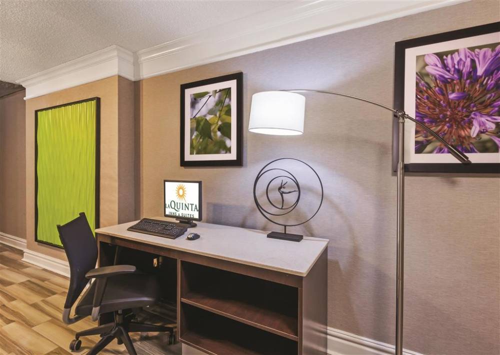 La Quinta Inn By Wyndham Midland 5