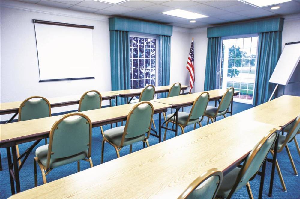 La Quinta Inn By Wyndham Moline Airport 3