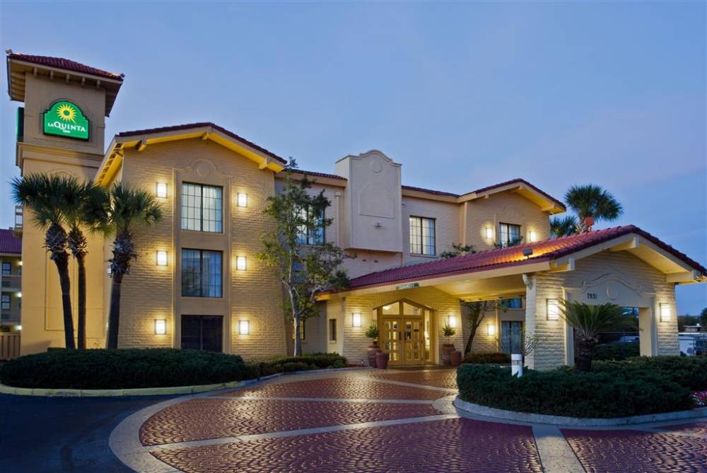 La Quinta Inn By Wyndham Orlando Airport West 1
