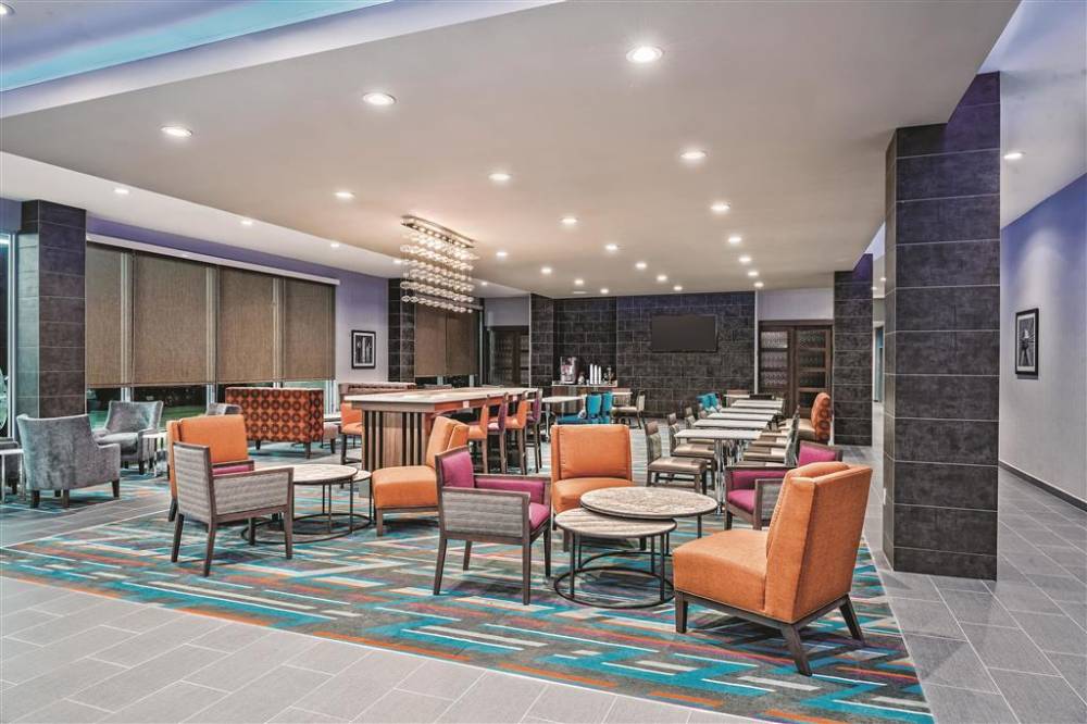 La Quinta Inn Ste Gp North 4