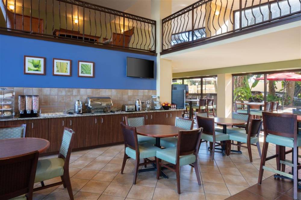 La Quinta Inn Ste Oceanfront 3
