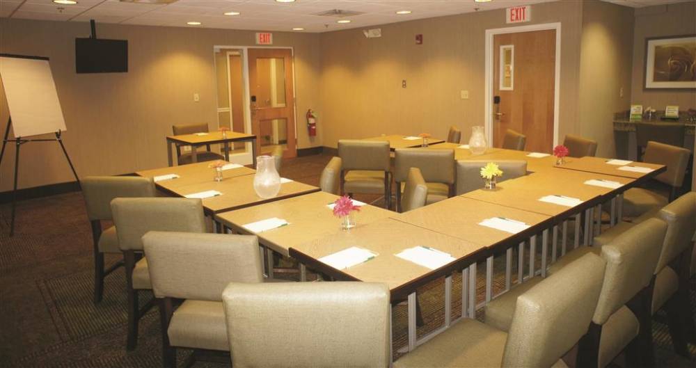 La Quinta Inn Ste Somerville 3
