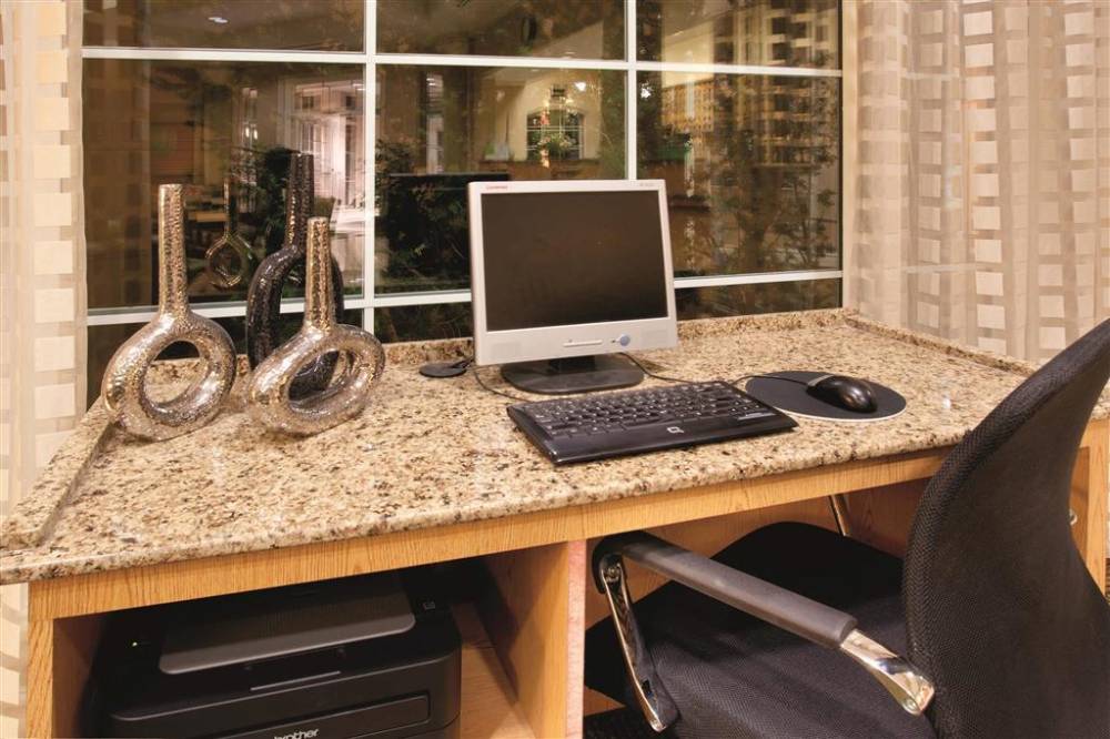 La Quinta Inn & Suites By Wyndham Colorado Springs South Ap 5