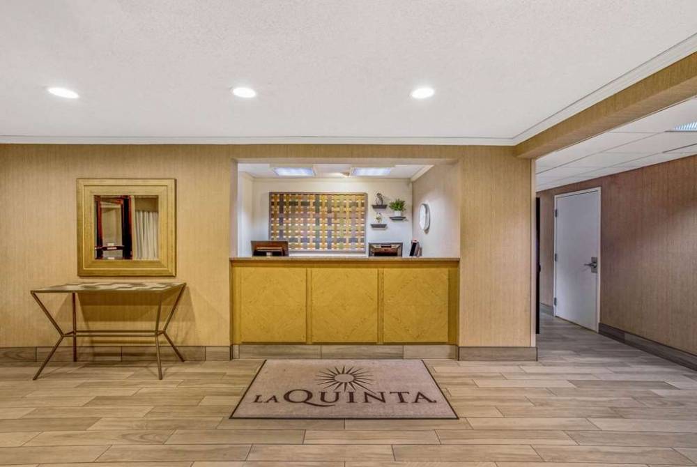 La Quinta Inn & Suites By Wyndham Des Moines West Clive 6