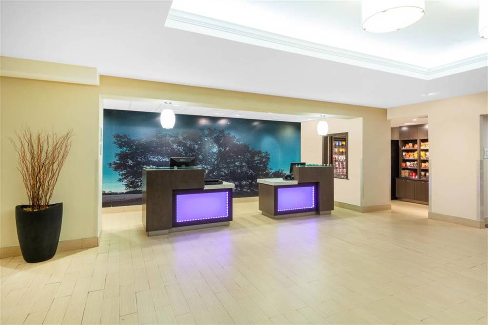 La Quinta Inn & Suites By Wyndham Midland North 5