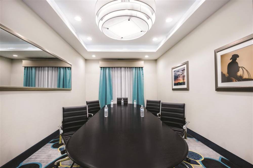 La Quinta Inn & Suites By Wyndham Odessa N. - Sienna Tower 3