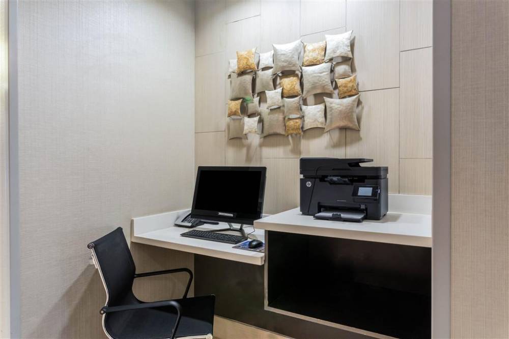 La Quinta Inn & Suites By Wyndham Odessa N. - Sienna Tower 6