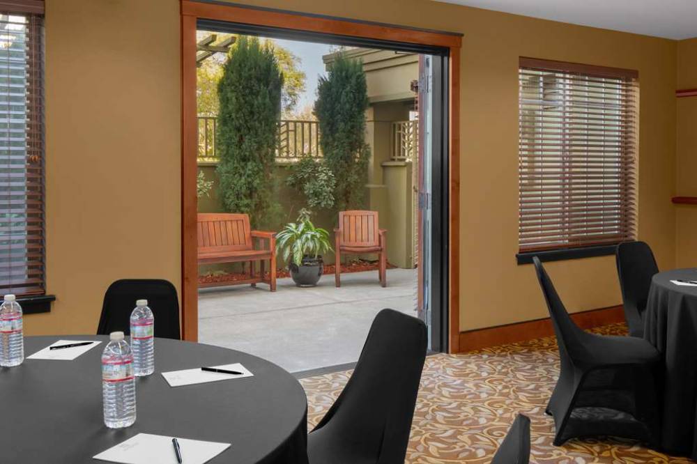 Larkspur Landing Sunnyvale Extended Stay 5
