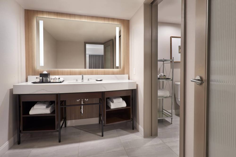 Le Centre Sheraton Montreal Hotel 4