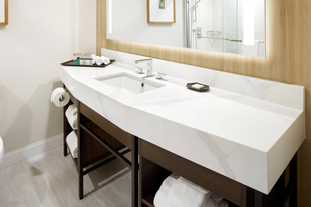 Le Centre Sheraton Montreal Hotel 2