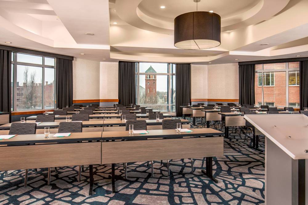 Le Meridien Boston Cambridge 6