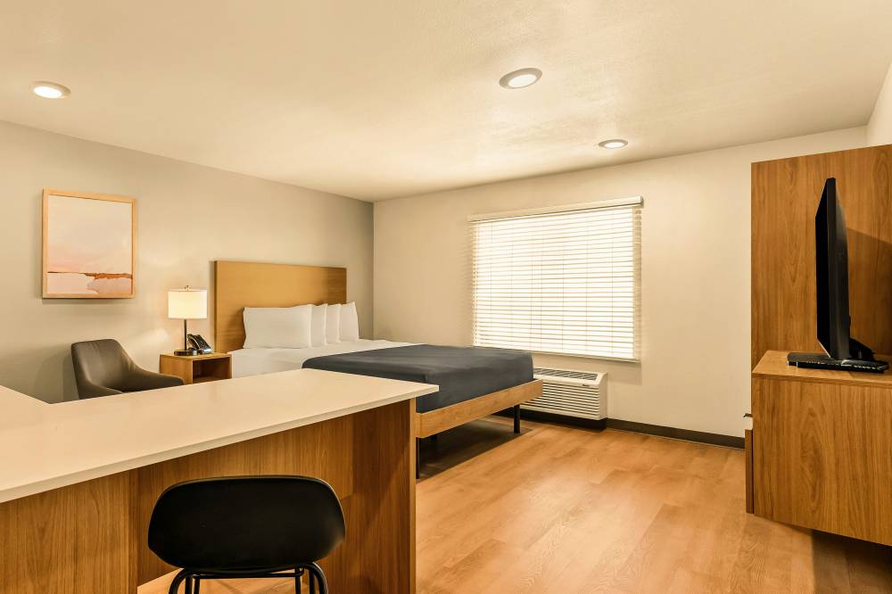 Livaway Suites Missoula 9