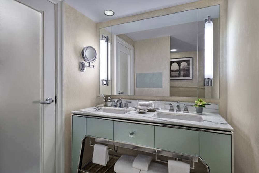Loews Regency New York Hotel 9