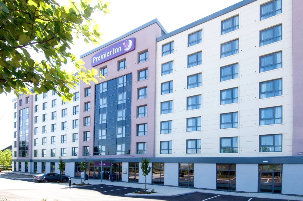 London Gatwick Manor Royal 2