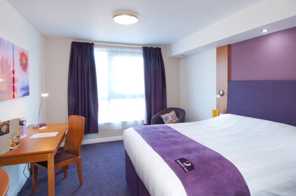 London Gatwick Manor Royal 3