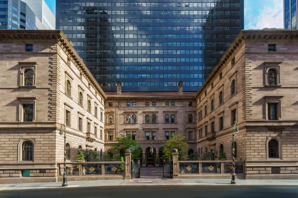 Lotte New York Palace 2
