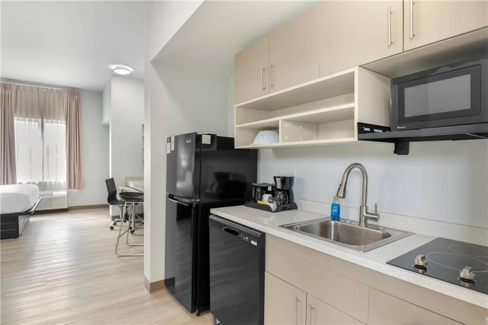 Mainstay Suites Chesapeake 9