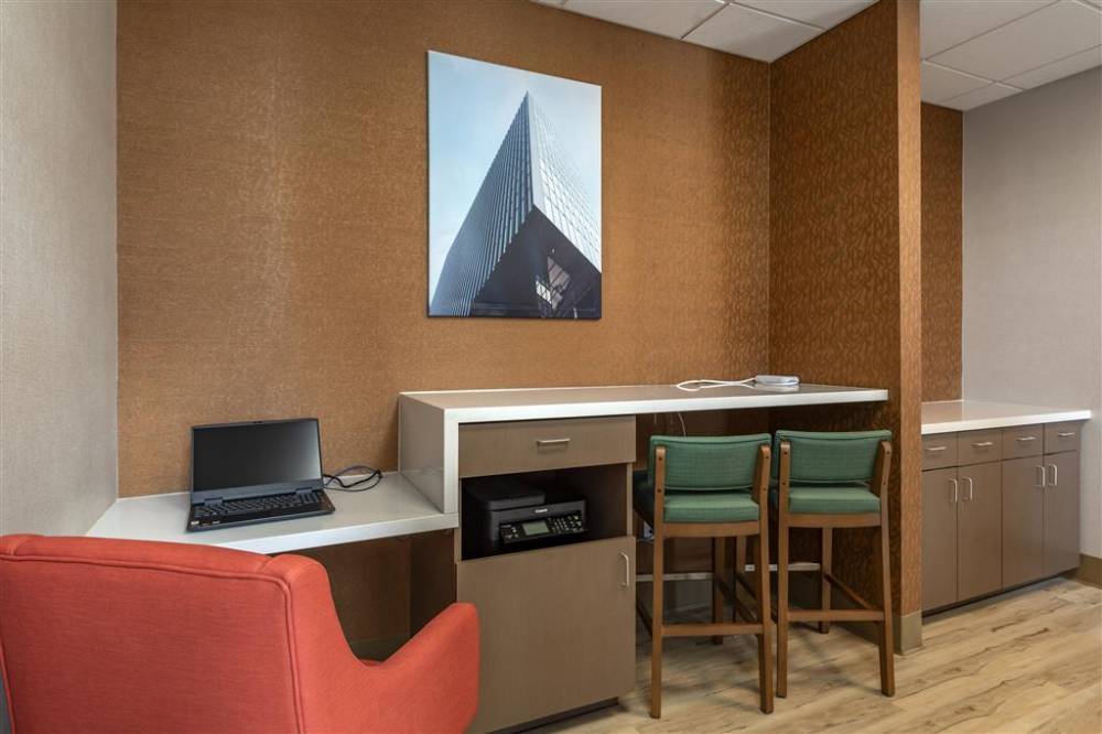 Mainstay Suites Colorado Springs East 7