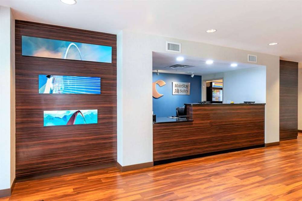 Mainstay Suites St Louis Airport 3