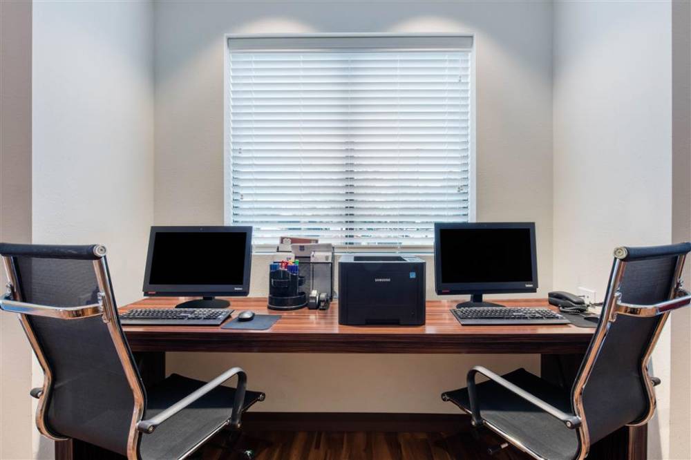Mainstay Suites St Louis Airport 4