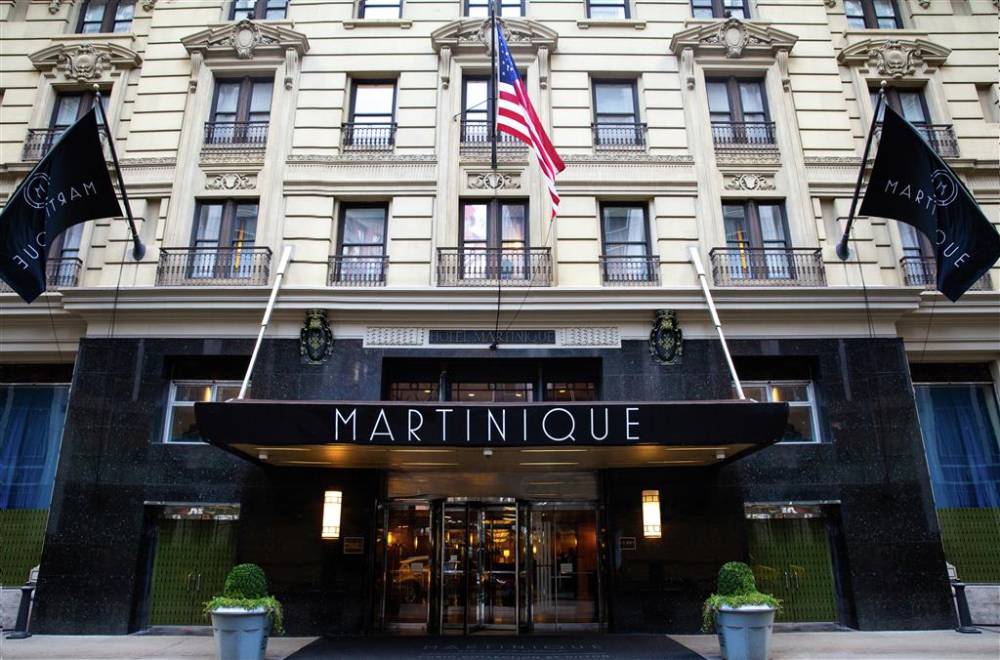 Martinique New York On Broadway, Curio 
