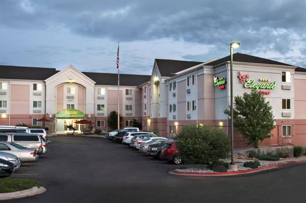 Mcm Elegante Suites 3