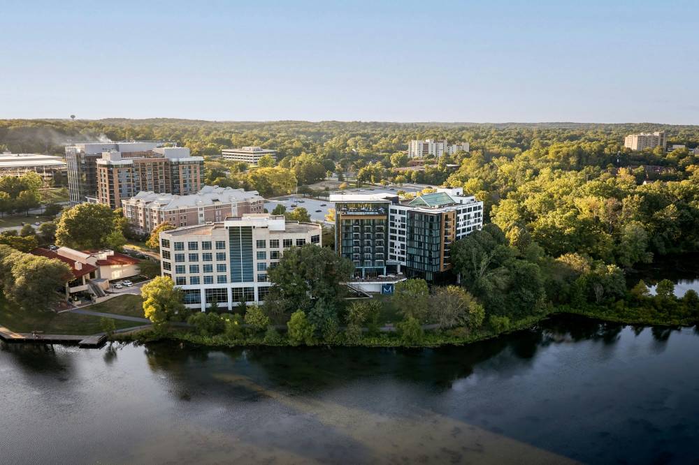 Merriweather Lakehouse Autograph Collection 2