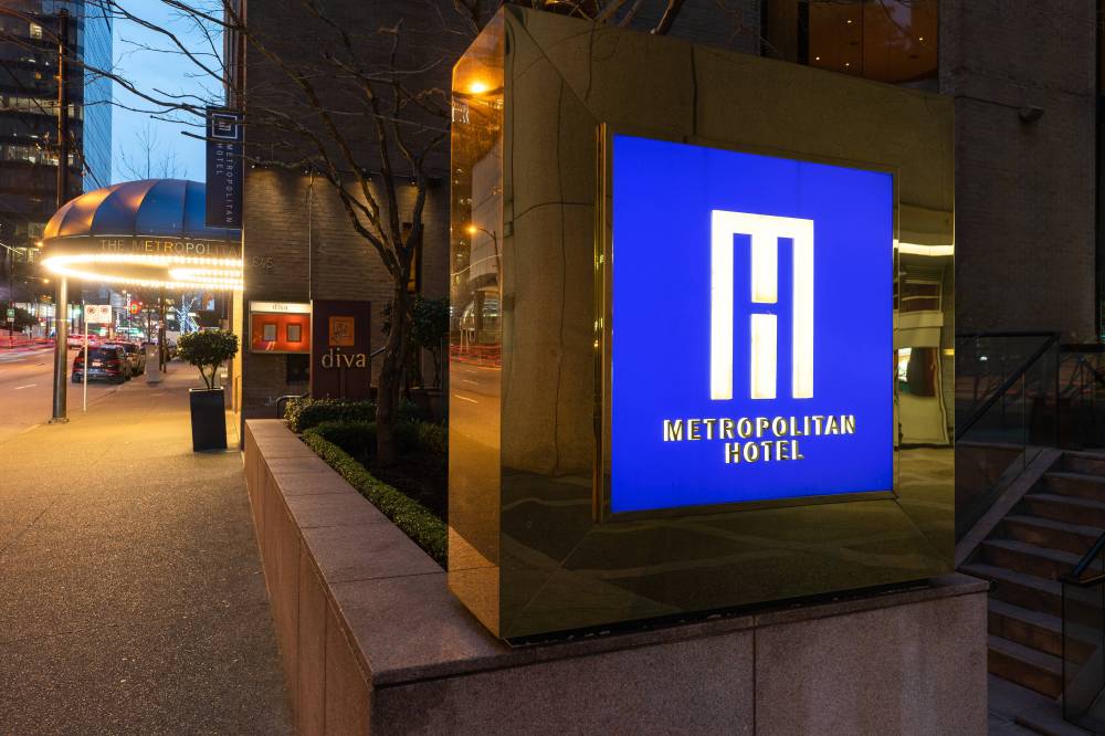 Metropolitan Hotel Vancouver 9