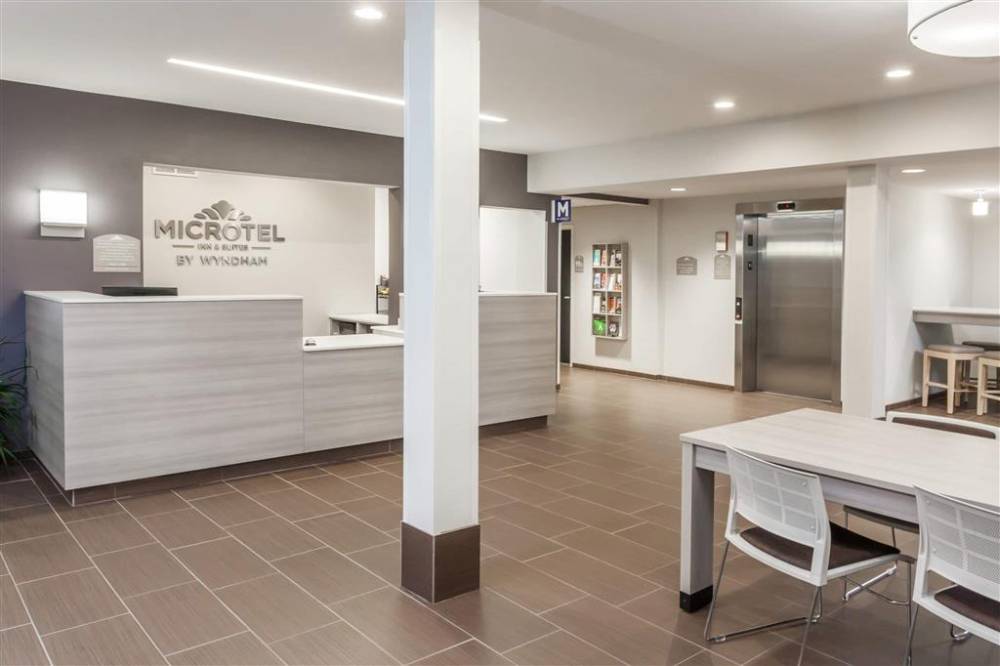 Microtel By Wyndham West Fargo 2